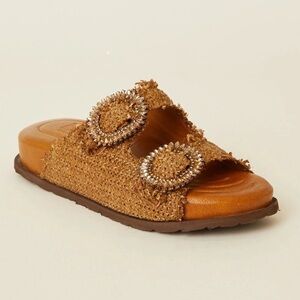 NWOB BTB Los Angeles Tulum Crystal Slide